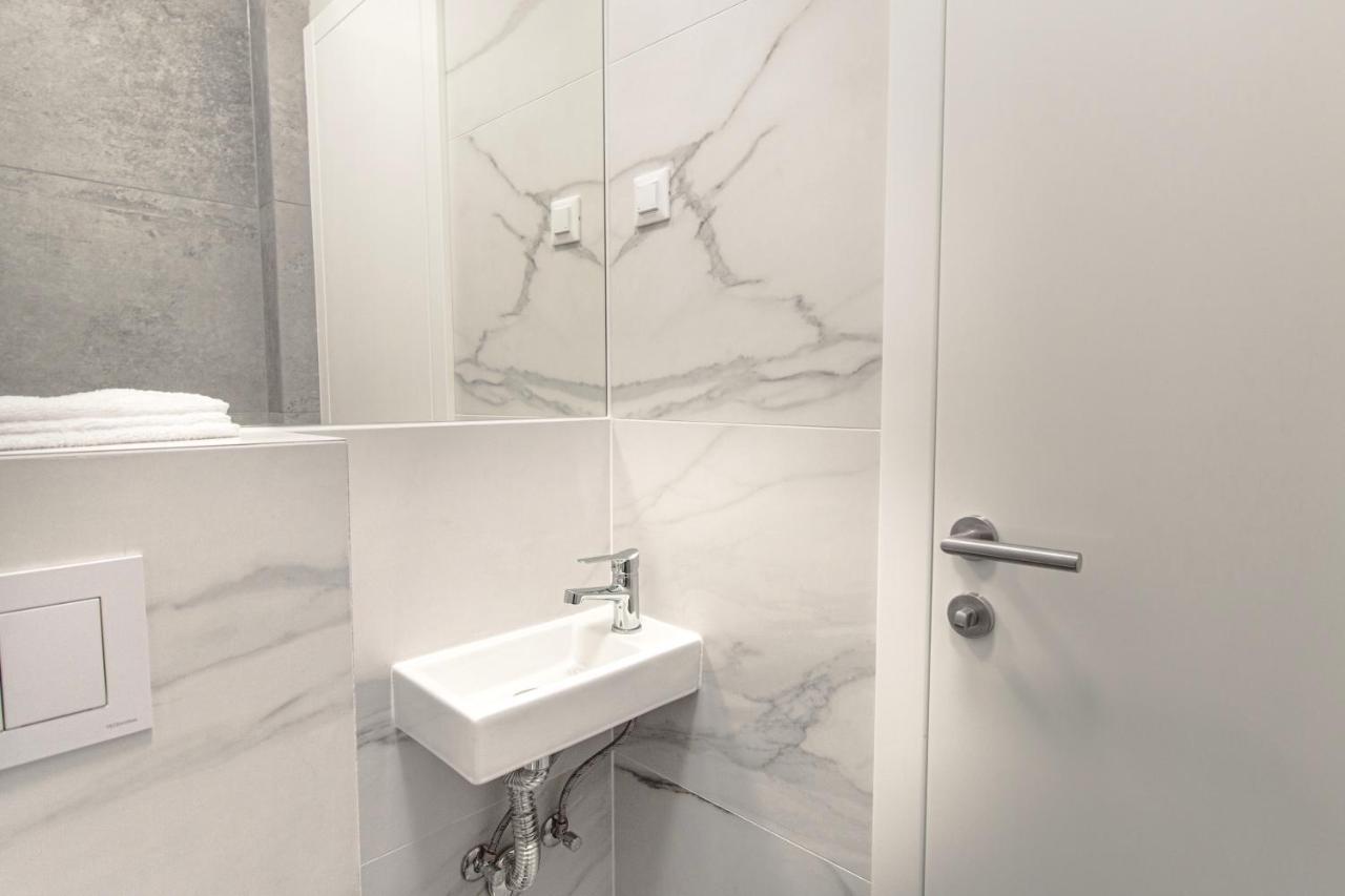 Tesla Design Apartments Загреб Екстериор снимка