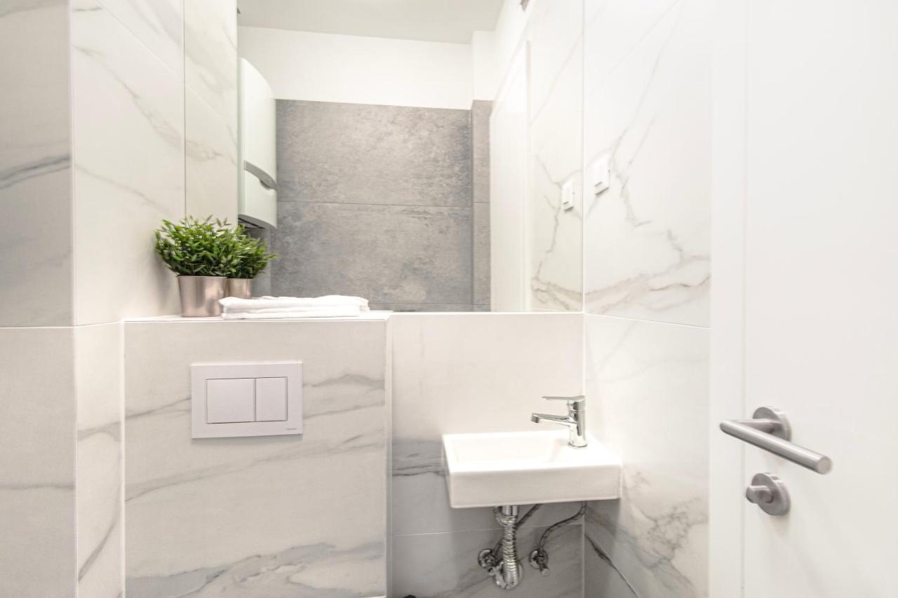 Tesla Design Apartments Загреб Екстериор снимка